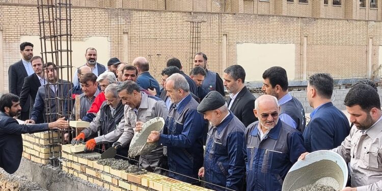 آغاز نهضتی نوین در مدرسه‌سازی؛ بنای آینده‌ای روشن در خوزستان