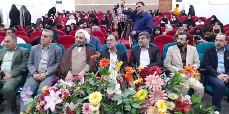 اهدای ۳۰۰ بسته معیشتی به زندانیان خوزستان؛ تاکید دادستان مرکز استان بر بهره‌وری از مسئولیت اجتماعی و حمایت از خانواده‌های زندانیان