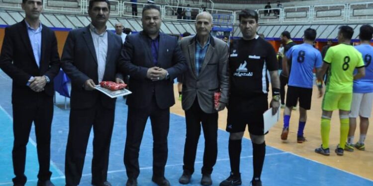 قهرمانی تیم شورای شهر در مسابقات فوتسال جام رمضان ویژه کارکنان شهرداری مسجدسلیمان