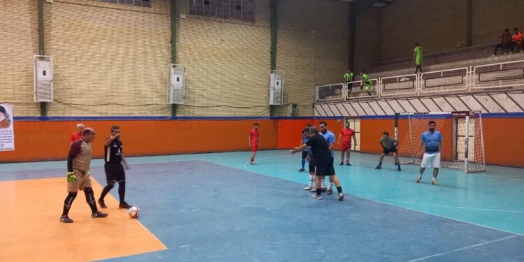 آغازمسابقات فوتسال جام رمضان ویژه کارکنان شهرداری مسجدسلیمان