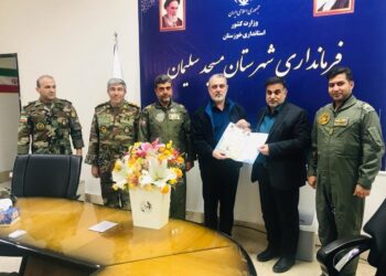 دیدار معاونت هماهنگ کننده نیروی زمینی محوری ارتش جمهوری اسلامی با فرماندار شهرستان مسجد سلیمان