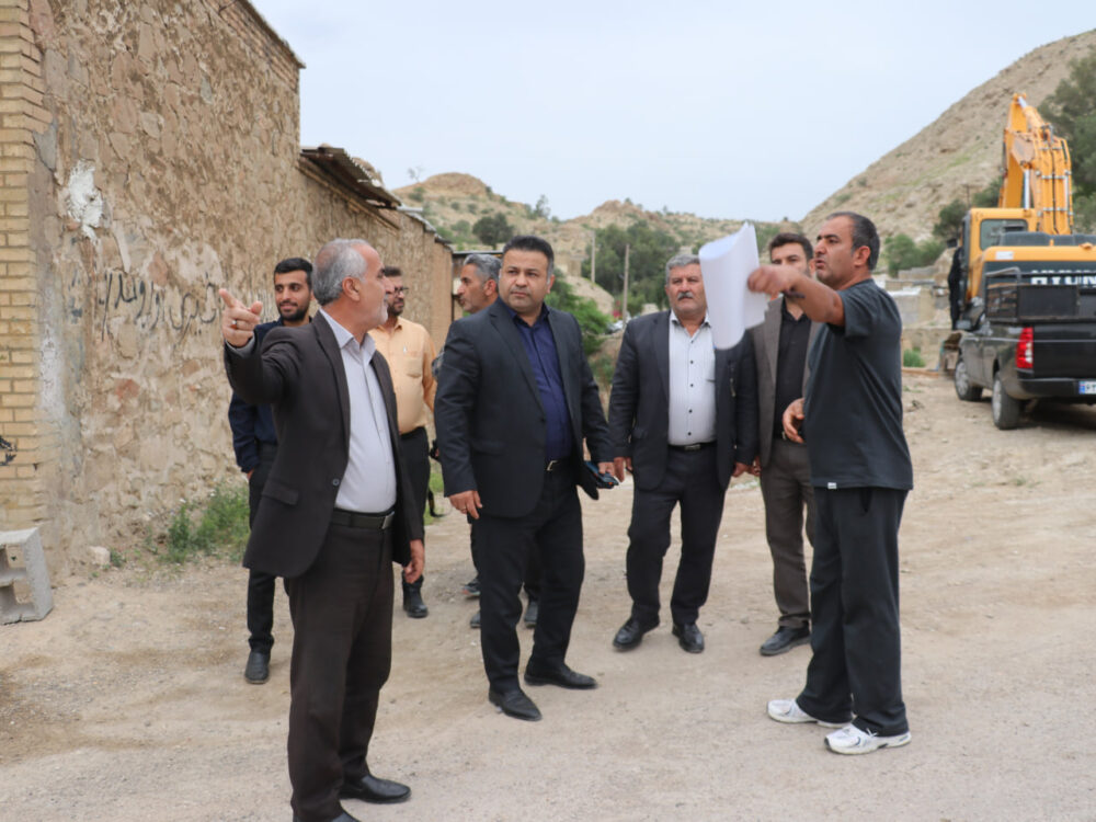 بازدید میدانی شهردار و اعضای شورای شهر مسجدسلیمان از برخی پروژه های شهری