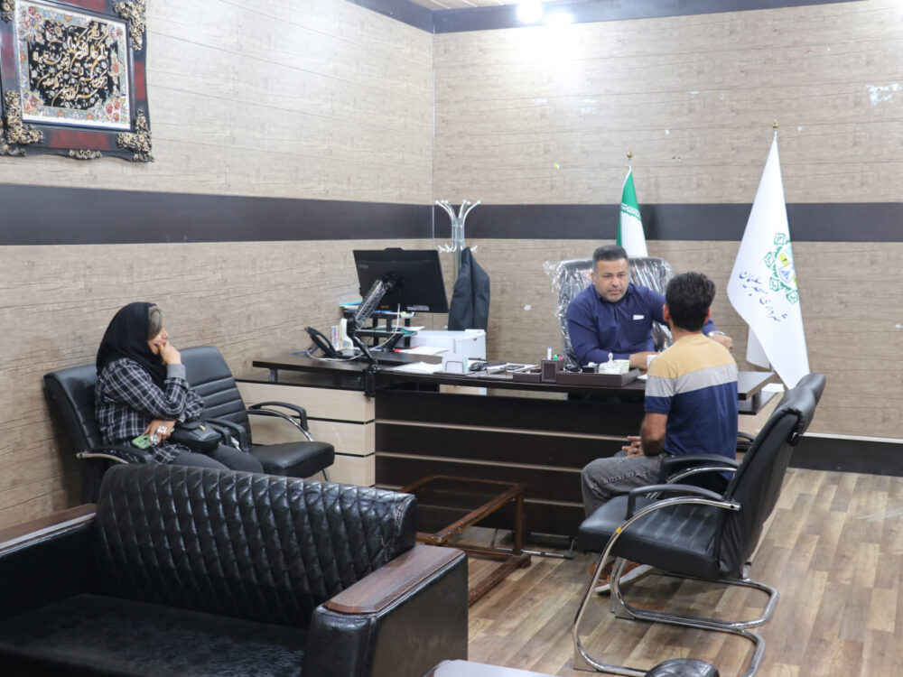 مردم در خط مقدم تصمیم‌گیری شهری / شهردار با مردم هم‌کلام شد