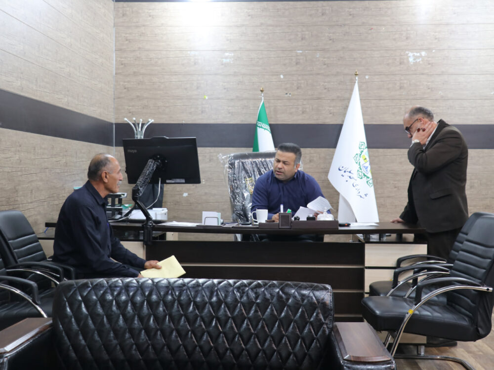 مردم در خط مقدم تصمیم‌گیری شهری / شهردار با مردم هم‌کلام شد