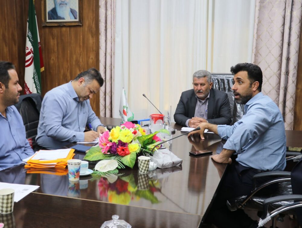 برگزاری جلسه کمیسیون عمران شورای شهر مسجدسلیمان با محوریت بررسی مشکلات پروژه‌های آلایندگی