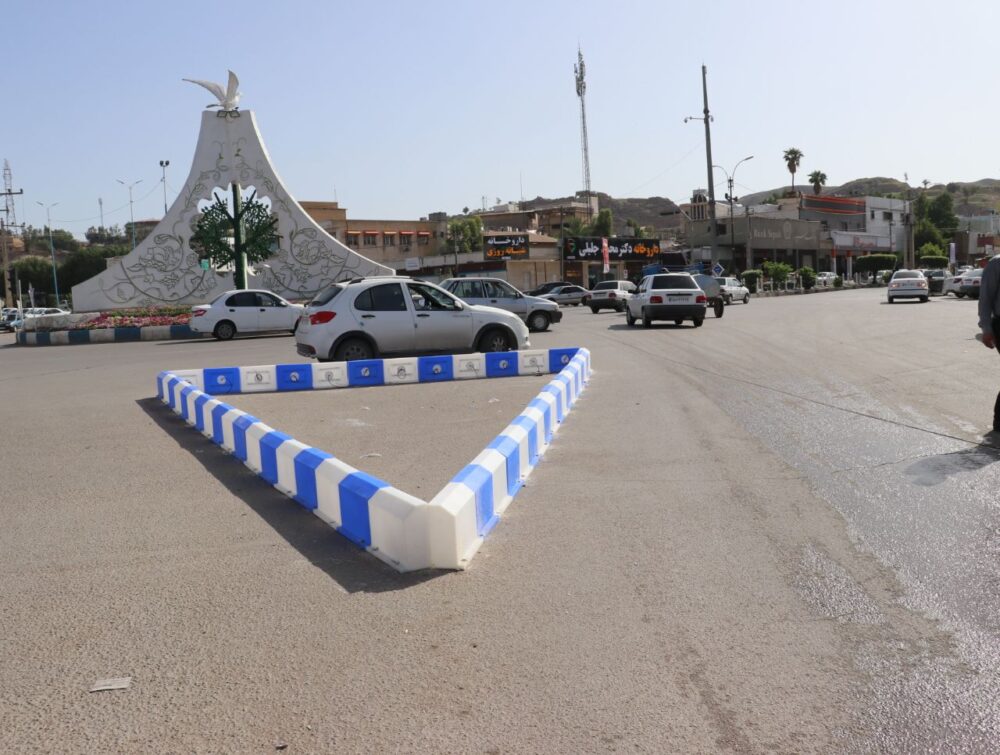 نصب جداول نوری در میدان جانباز مسجدسلیمان 