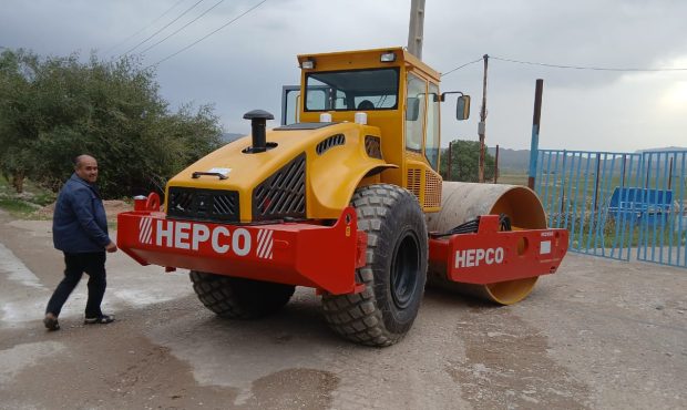 خرید یک دستگاه غلطک به همت شهرداری قلعه خواجه