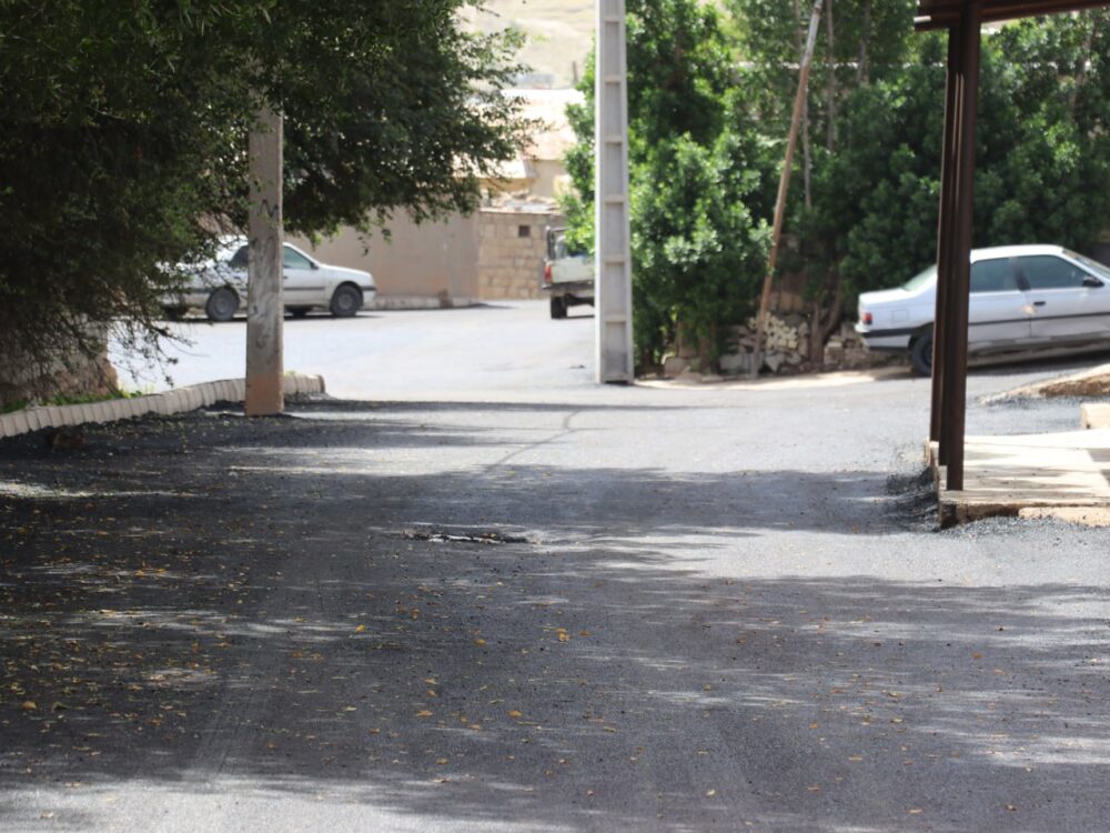 بازدید شهردار مسجدسلیمان از آسفالت‌ریزی محله کولرشاپ / ارتقاء کیفیت زندگی با بهبود زیرساخت های شهری