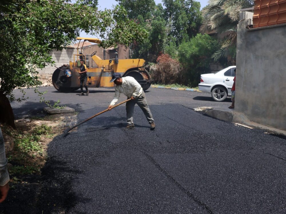 بازدید شهردار مسجدسلیمان از آسفالت‌ریزی محله کولرشاپ / ارتقاء کیفیت زندگی با بهبود زیرساخت های شهری