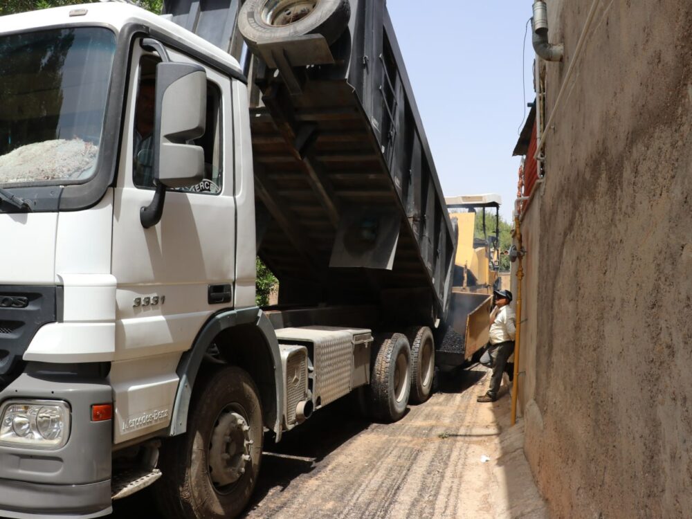 بازدید شهردار مسجدسلیمان از آسفالت‌ریزی محله کولرشاپ / ارتقاء کیفیت زندگی با بهبود زیرساخت های شهری