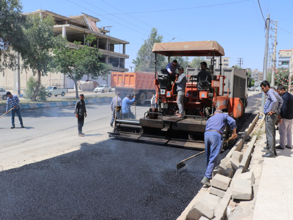 عملیات آسفالت محور پنج بنگله به باشگاه مرکزی آغاز شد