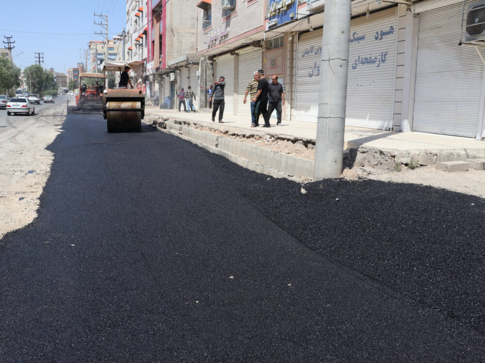 عملیات آسفالت محور پنج بنگله به باشگاه مرکزی آغاز شد