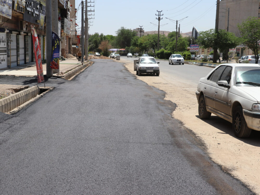 عملیات آسفالت محور پنج بنگله به باشگاه مرکزی آغاز شد