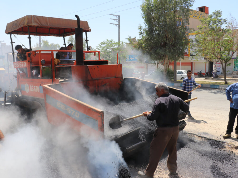 عملیات آسفالت محور پنج بنگله به باشگاه مرکزی آغاز شد