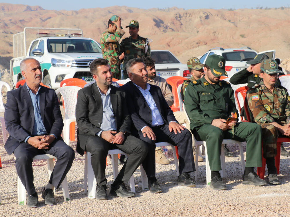 بام مسجدسلیمان میزبان جشن گرامیداشت روز ارتش