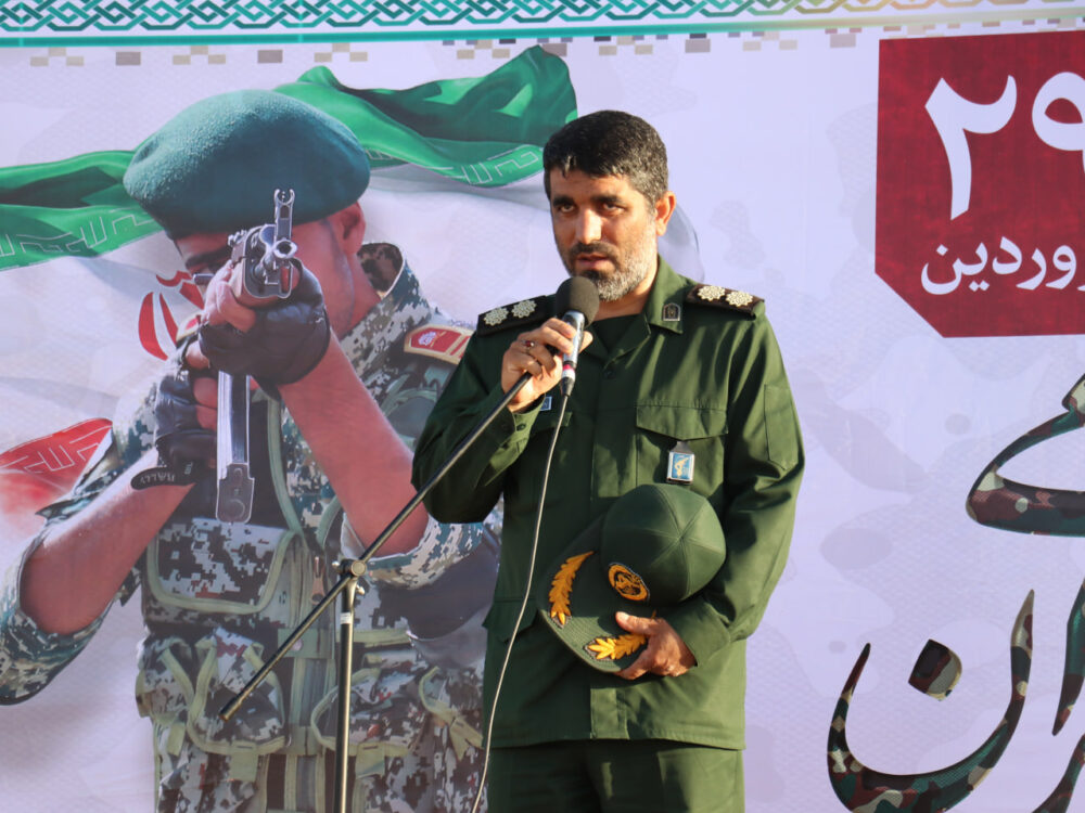 بام مسجدسلیمان میزبان جشن گرامیداشت روز ارتش