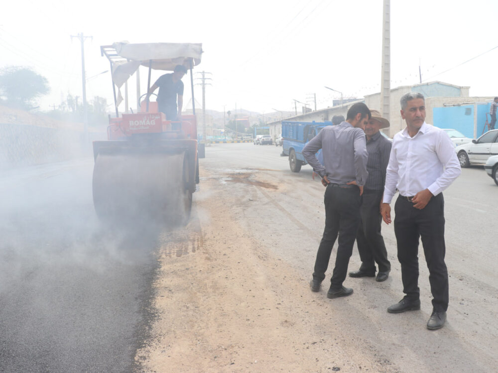 پایان عملیات تعریض میدان شهدای نفت با همت معاونت امور زیربنایی شهرداری