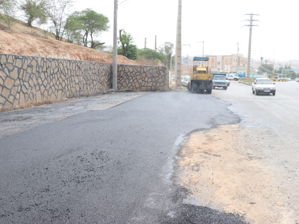 پایان عملیات تعریض میدان شهدای نفت با همت معاونت امور زیربنایی شهرداری