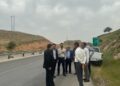 بازدید فرماندار شهرستان مسجدسلیمان از یک نقطه حادثه خیز جاده ای