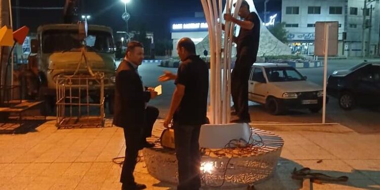 نصب و جانمایی مبلمان نوری در آیلند میدان جانباز مسجدسلیمان