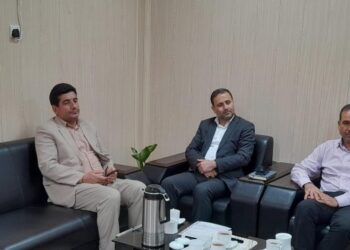 دیدار مدیر کل هواشناسی خوزستان با سرپرست فرمانداری اندیکا در خصوص عدم وجود اداره هواشناسی در شهرستان اندیکا