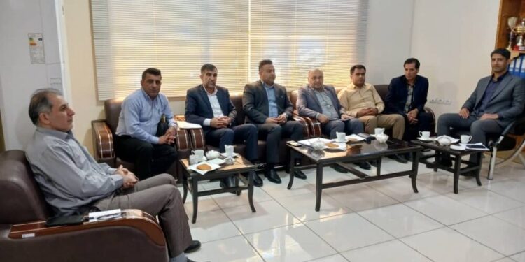 گفتگوی شهردار مسجدسلیمان و رئیس اداره تأمین اجتماعی برای تقویت همکاری ها