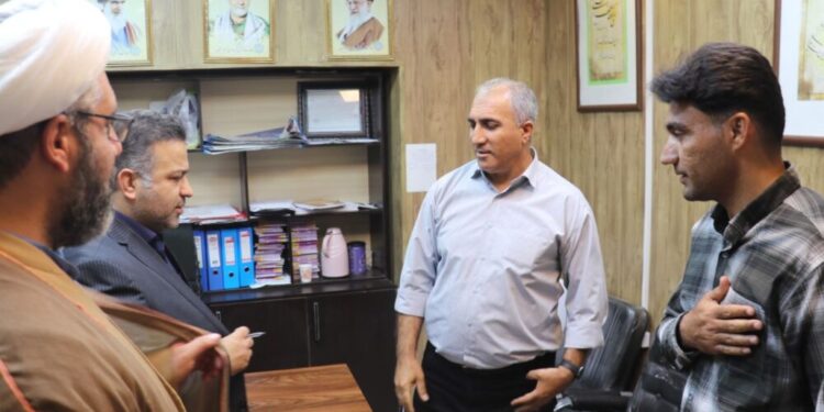 بازدید شهردار مسجدسلیمان از واحدهای مختلف شهرداری مسجدسلیمان به منظور تبریک سال نو بازدید شهردار مسجدسلیمان از واحدهای مختلف شهرداری مسجدسلیمان به منظور تبریک سال نو