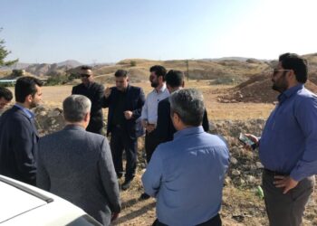 بررسی میدانی فاز دوم پروژه تعریض جاده گلف توسط شهردار و فرماندار مسجدسلیمان