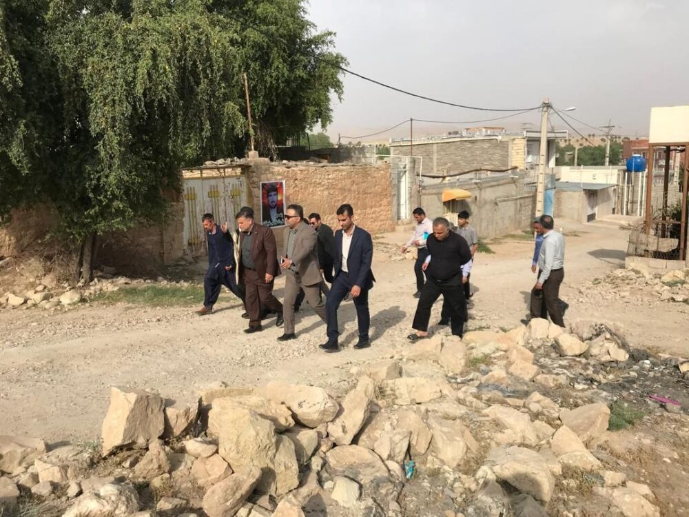 بازدید شهردار مسجدسلیمان به همراه فرماندار از منطقه محروم تلخاب بازدید شهردار مسجدسلیمان به همراه فرماندار از منطقه محروم تلخاب