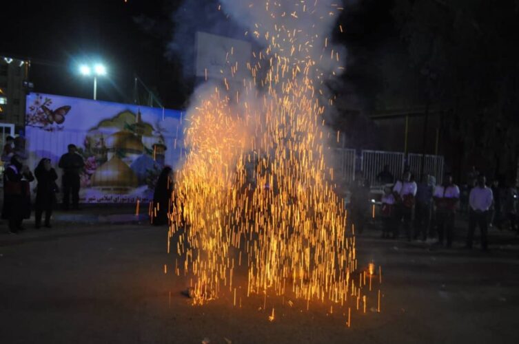 مسجدسلیمان غرق در نور و شادی در جشن بزرگ دهه کرامت