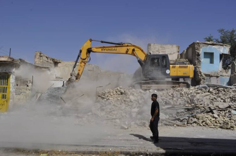 تداوم عملیات تخریب و آماده‌سازی مسیر تعریض خیابان ۱۷ شهریور تا کاروانسرا