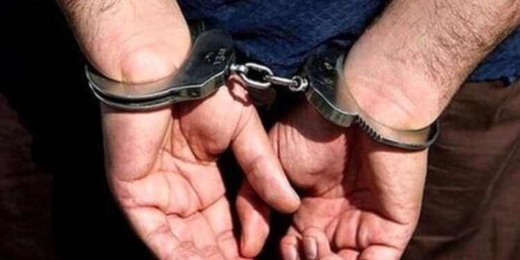 یکی از کارکنان شرکت نفت مسجدسلیمان به اتهام اختلاس، اخذ رشوه و برداشت غیرقانونی از حساب‌های شرکت