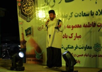 مسجدسلیمان غرق در نور و شادی در جشن بزرگ دهه کرامت