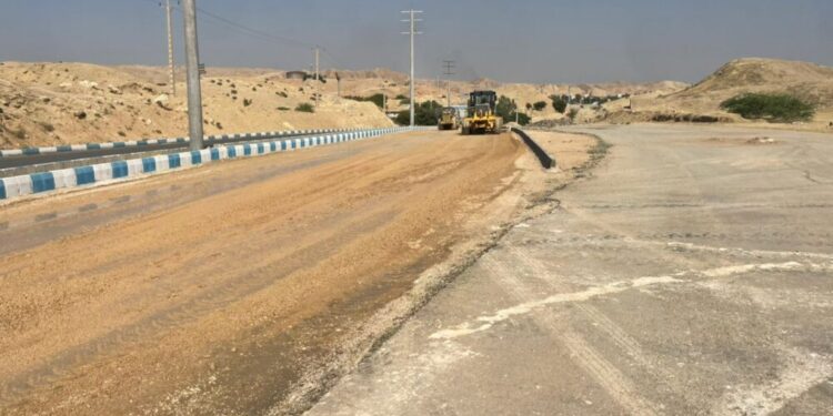 گام دوم تعریض و بهسازی محور حادثه‌خیز گلف با همت شهردار و معاونت امور زیربنایی شهرداری مسجدسلیمان