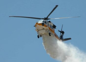 ضرورت احداث و تجهیز پایگاه های امداد هوایی جهت جلوگیری از نابودی جنگل های زاگرس