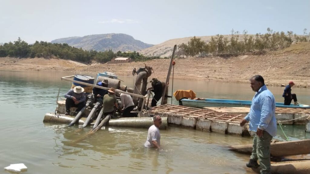 رحیم کردی مدیر آبفا اندیکا خبر داد:پمپ جدید تاسیسات جزیره جهت تولید آب شرب ۱۰۷روستای بخش مرکزی و آبژدان وارد مدار خواهد شد