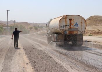 تداوم عملیات عمرانی در جاده گلف / زیرسازی مسیر در حال انجام است