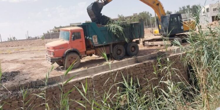 عملیات لایروبی مسیر کلانتری ۱۲ تا هوانیروز آغاز شد