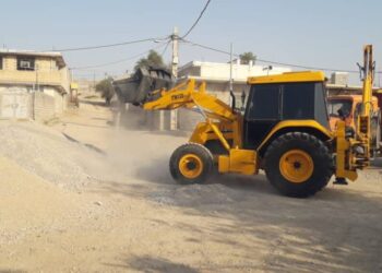 عملیات زیرسازی معابر محله تلخاب آغاز شد