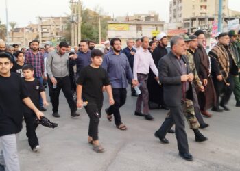 حضور شهردار مسجدسلیمان به همراه عضو شورای شهر و معاونت خدمات شهری در پیاده‌روی جاماندگان اربعین