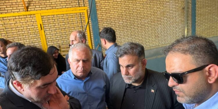 بازدید میدانی معاون وزیر نیرو از تاسیسات آبرسانی شهید بهنام محمدی مسجدسلیمان