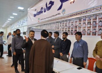 برپایی میز خدمت و ایستگاه صلواتی شهرداری مسجدسلیمان در مصلی نماز جمعه