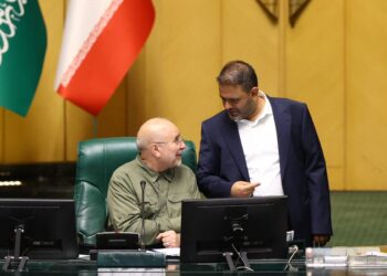 شش دستگاه انواع ماشین آلات راهسازی و خودروی امداد و نجات به ناوگان مسجد سلیمان اضافه شد