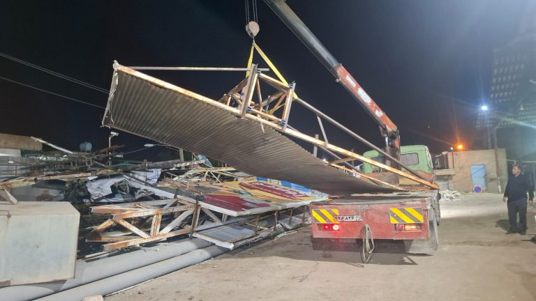 پارتابل ها و بیلبوردهای فرسوده و فاقد مجوز جمع‌آوری شدند