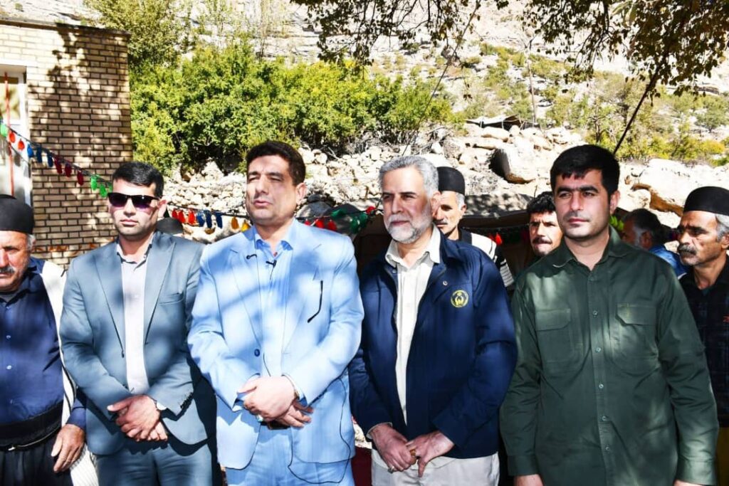 زیر آسمان تاراز؛ میز خدمت کمیته امداد به مناسبت هفته بسیج برپا شد زیر آسمان تاراز؛ میز خدمت کمیته امداد به مناسبت هفته بسیج برپا شد