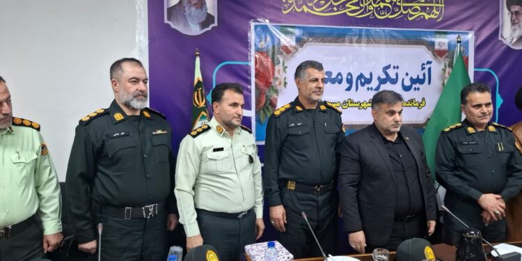 تکریم ومعارفه فرمانده انتظامی شهرستان مسجد سلیمان برگزار شد / سرهنگ علی عباسی فرمانده انتظامی مسجد سلیمان شد