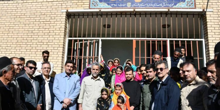 زیر آسمان تاراز؛ میز خدمت کمیته امداد به مناسبت هفته بسیج برپا شد زیر آسمان تاراز؛ میز خدمت کمیته امداد به مناسبت هفته بسیج برپا شد