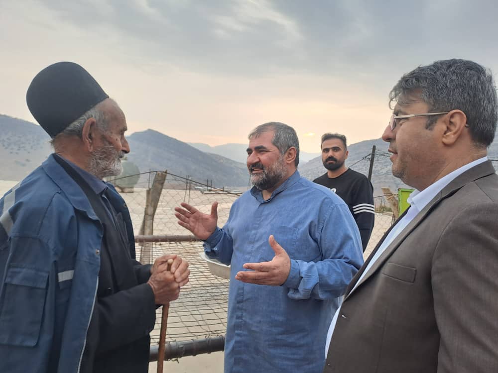 بازدید مسئولان دفتر نماینده اندیکا از پروژه‌های عمرانی بخش چلو