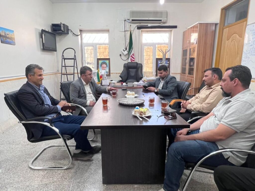 بازدید مسئولان دفتر نماینده اندیکا از پروژه‌های عمرانی بخش چلو