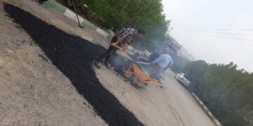 ساماندهی مسیر تپه شهدای گمنام نفتک با ترمیم و اجرای آسفالت نوار حفاری
